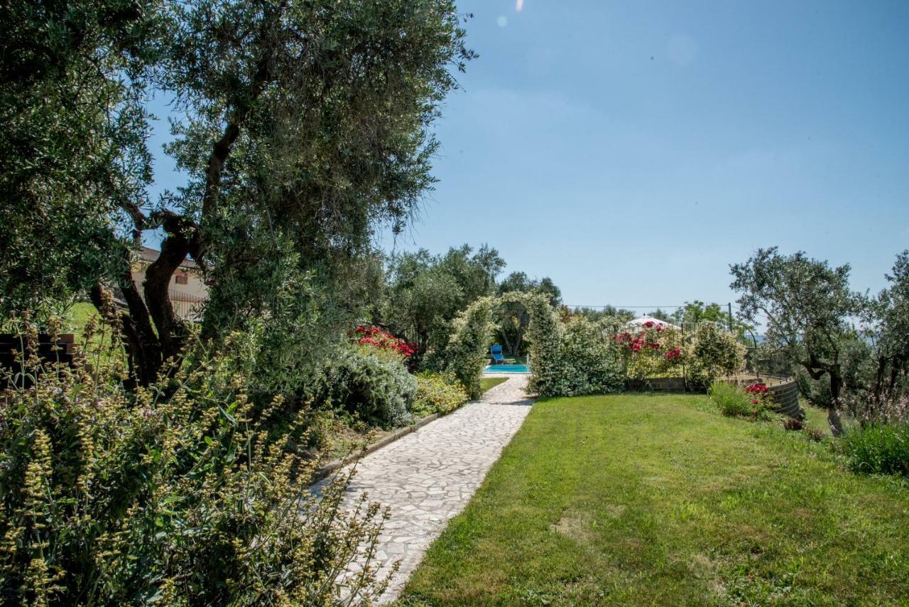 Villa Collebelvedere - Near Rome With Home Restaurant Fara in Sabina Kültér fotó